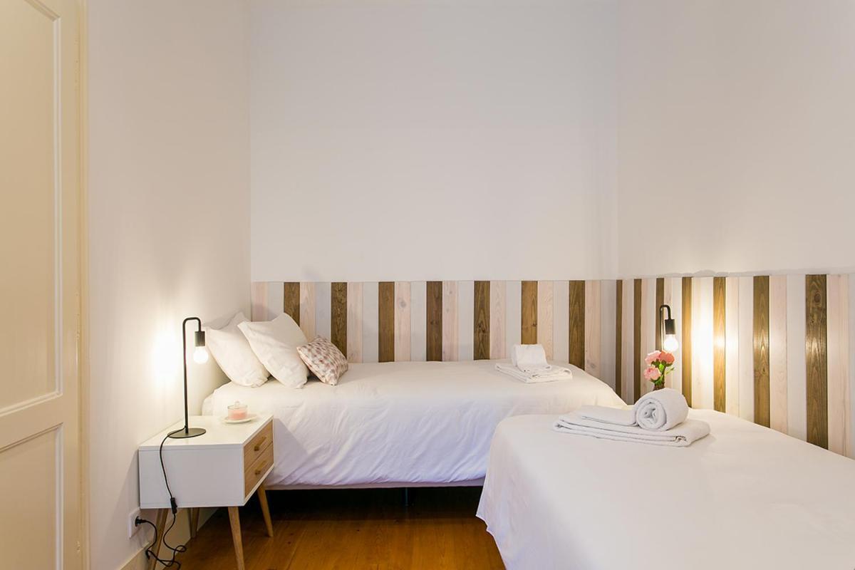 Lovelystay - Cozy 3Bdr Apartment In Estrela Lisbon Exterior photo